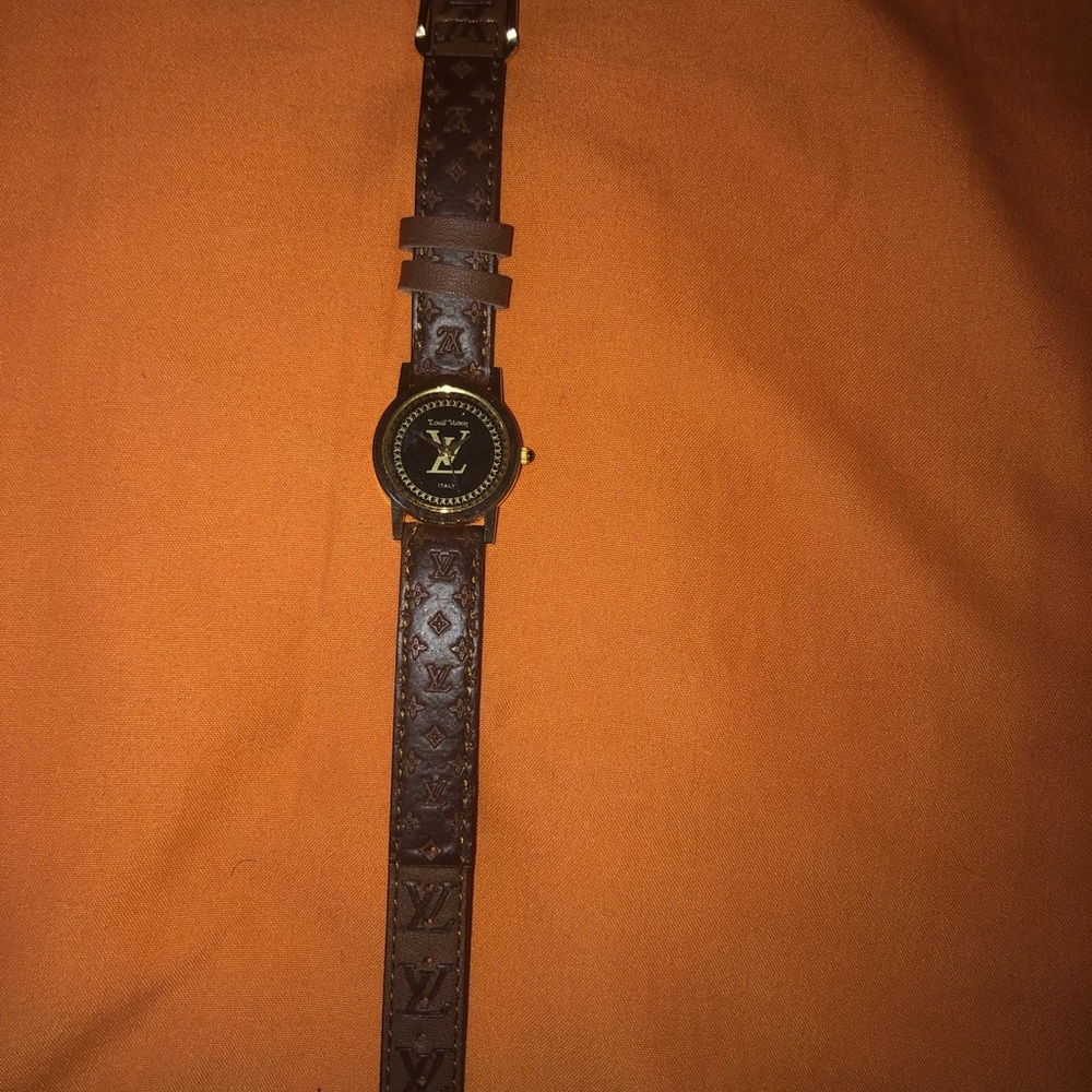 Small face women’s LV watch
